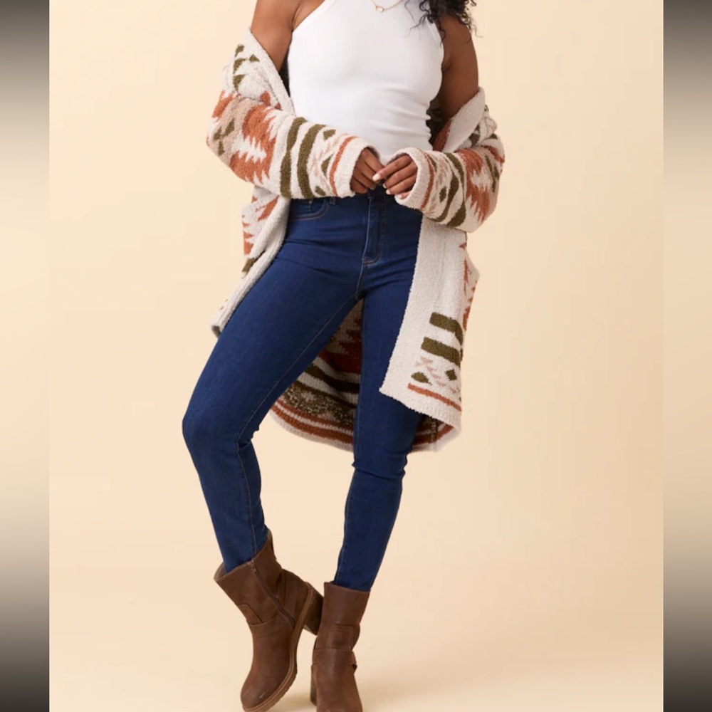 Pink Lily My Favorite Dark Wash Star Stitch Jeans (brand new in bag)